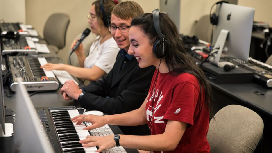 Top 5 Benefits of Studying Music Composition at a Music College