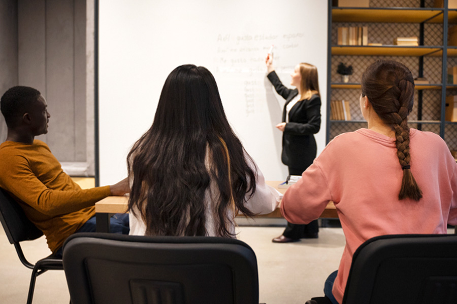 Why Sales Training in Singapore Is Key to Building Stronger Teams