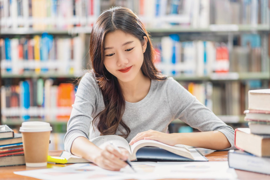 How Reading Comprehension Skills Improve Summary Writing