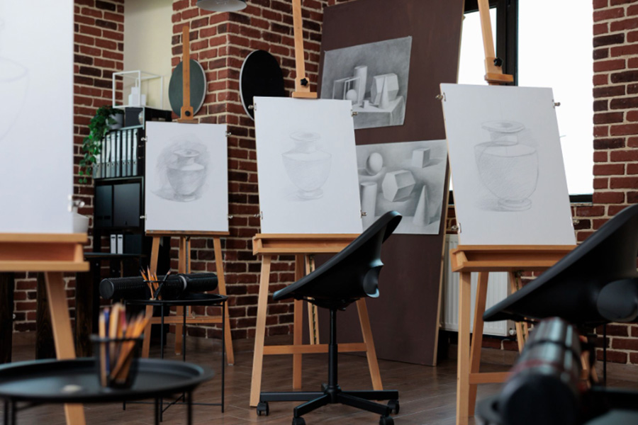 How Accessing a Fully Stocked Art and Craft Studio Can Skyrocket Your Painting Talents