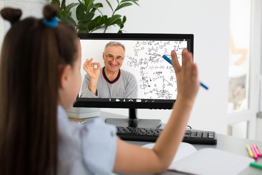 Why an Online Math Tutor Can Sometimes Spot Mistakes Faster Than an In Person One