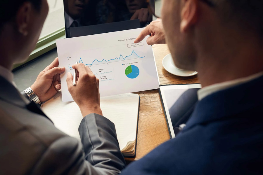 Choosing Between Applied Economics and Econometrics for Career Growth